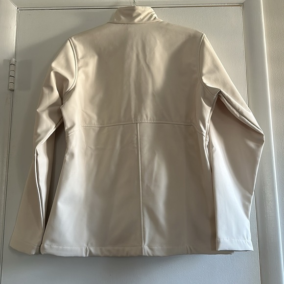 Columbia - Picture 6 of 6